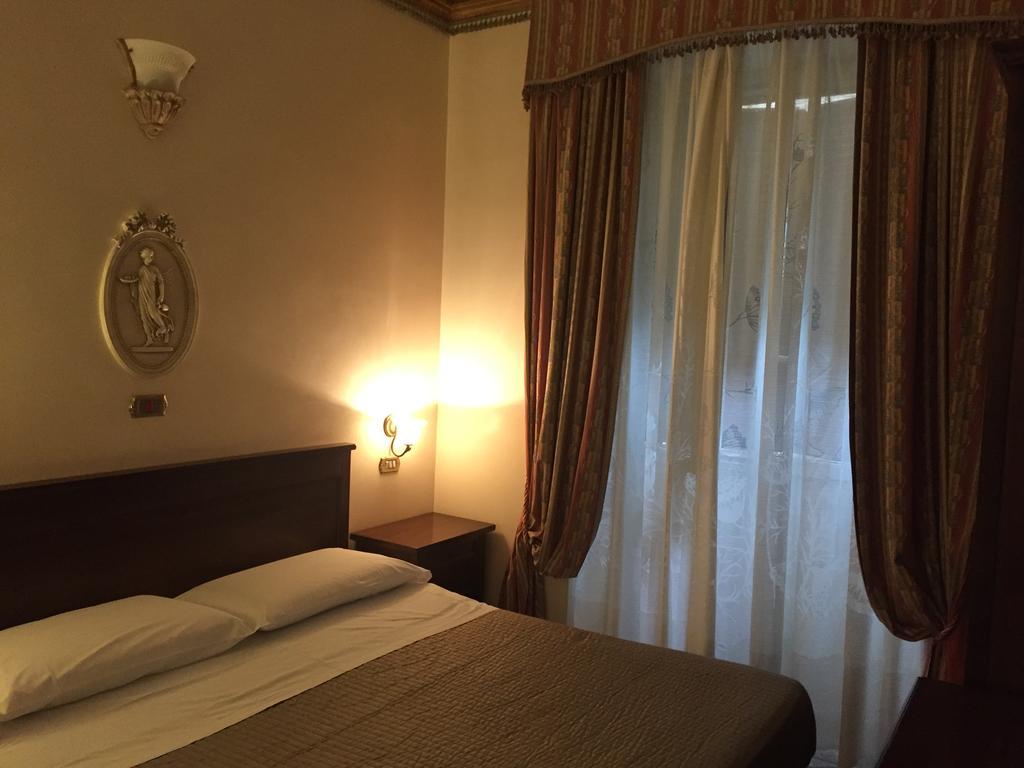 Hotel Robinson Roma Dış mekan fotoğraf